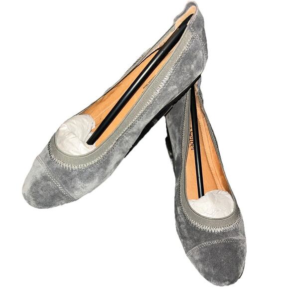 Josef Seibel Pippa Gray Suede Cap Toe Air Action Ballet Flat EU 37 US 6/6.5 NEW - Picture 1 of 9